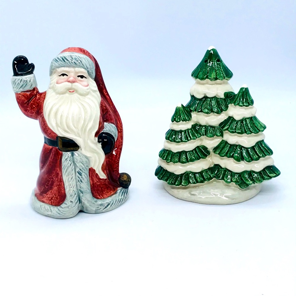 Vintage 1990 Fitz and Floyd Christmas Santa and Tree Salt and Pepper Shakers